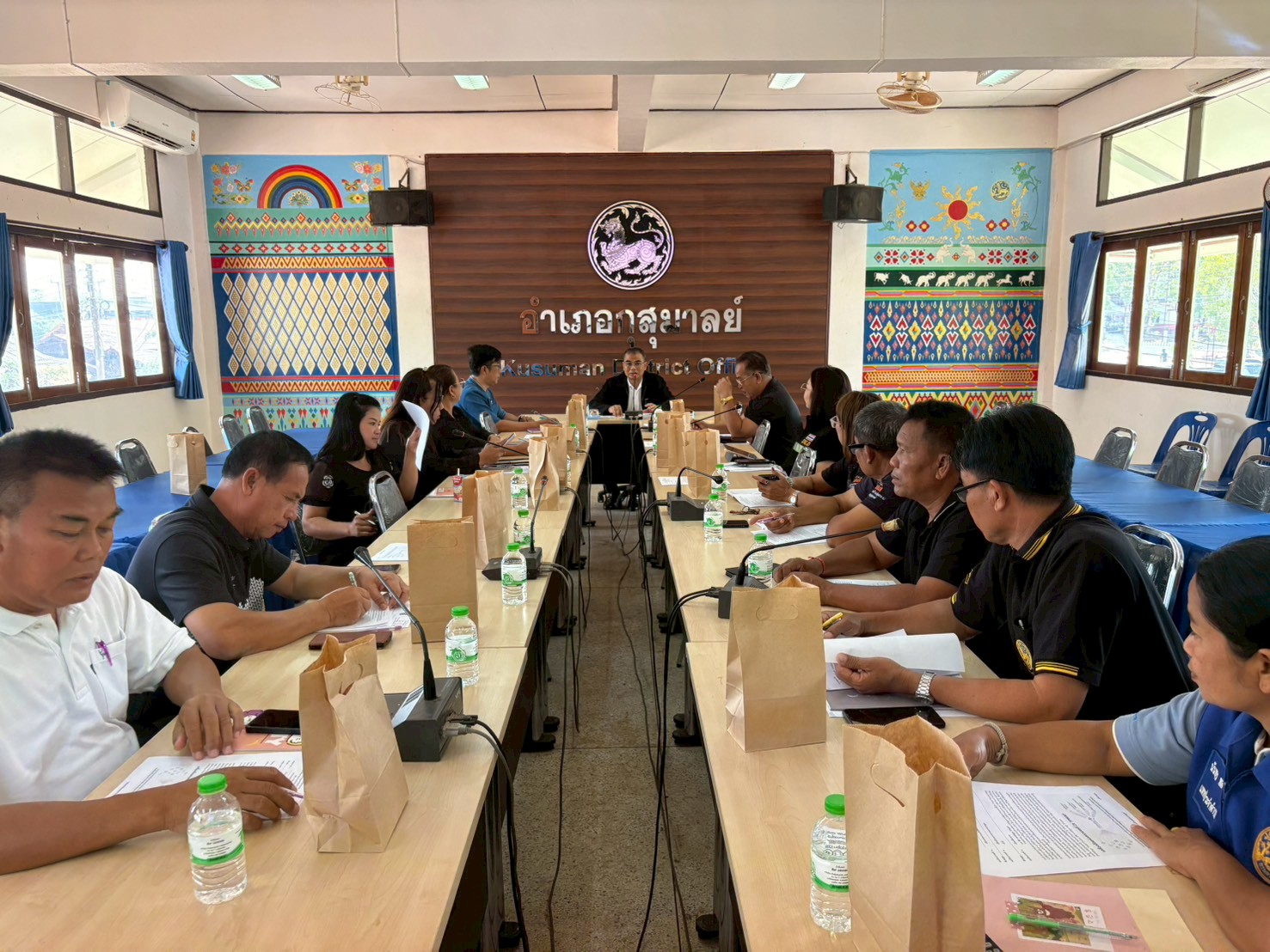 สำนักงานพัฒนาชุมชนอำเภอกุสุมาลย์: รวมพลัง ภาคีเครือข่ายบูรณาการกลไกการขับเคลื่อนการขจัดความยากจน (ศจพ.อ.)