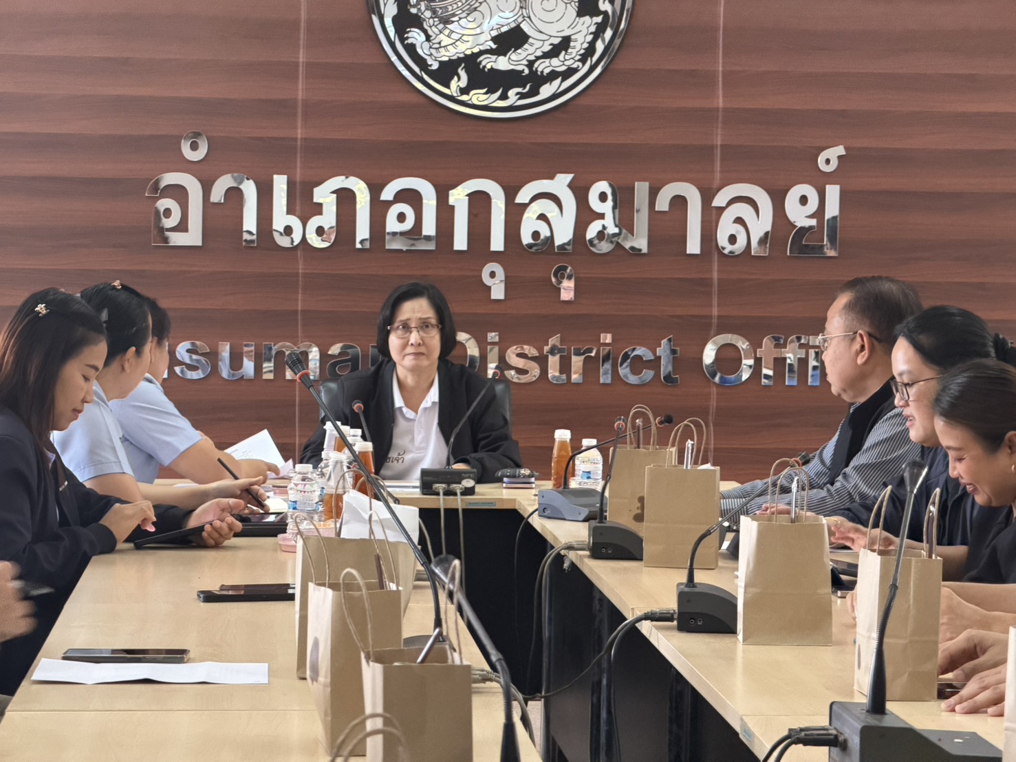 สำนักงานพัฒนาชุมชนอำเภอกุสุมาลย์: เข้าร่วมประชุมเชิงปฏิบัติการเวทีสัญจร พชอ.