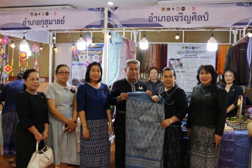 ** สำนักงานพัฒนาชุมชนอำเภอกุสุมาลย์ : ร่วมจัดแสดงผลสำเร็จการพัฒนาคุณภาพชีวิตของประชาชน ประจำปี 2569